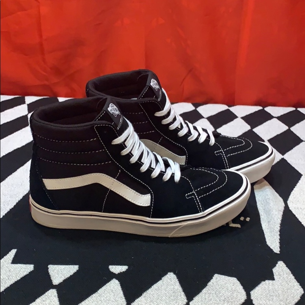 Vans ComfyCush Sk8-Hi Classic Black White